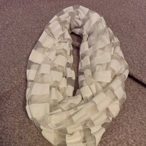 Infinity scarf